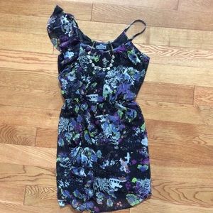Angie ruffled one shoulder dress Junior size L
